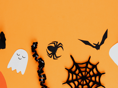 8 Spooktacular DIY Halloween Decorations to Make This Halloween