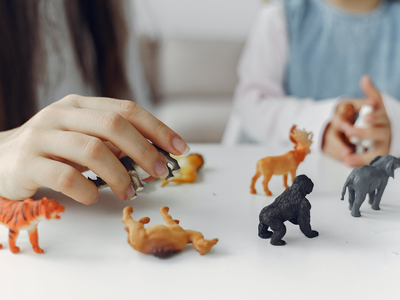 Gifts for Young Animal Lovers: 10 Animal-Themed Toys for Christmas