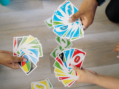 How to Play UNO: Your Guide to Crushing Game Night