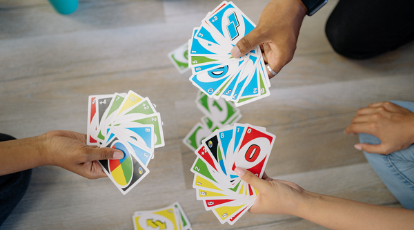 How to Play UNO: Your Guide to Crushing Game Night